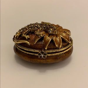 Vintage Jay Strongwater Salamander Trinket Box